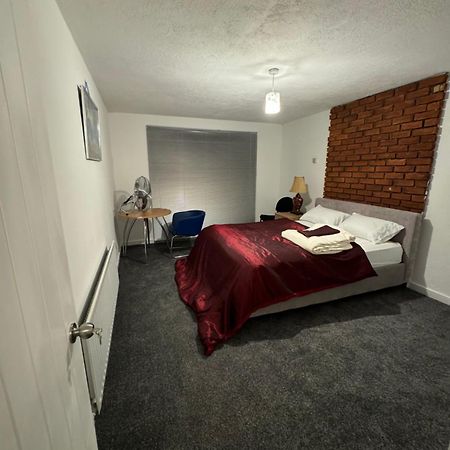 Transformative Housing Lismore Close Nottingham Extérieur photo