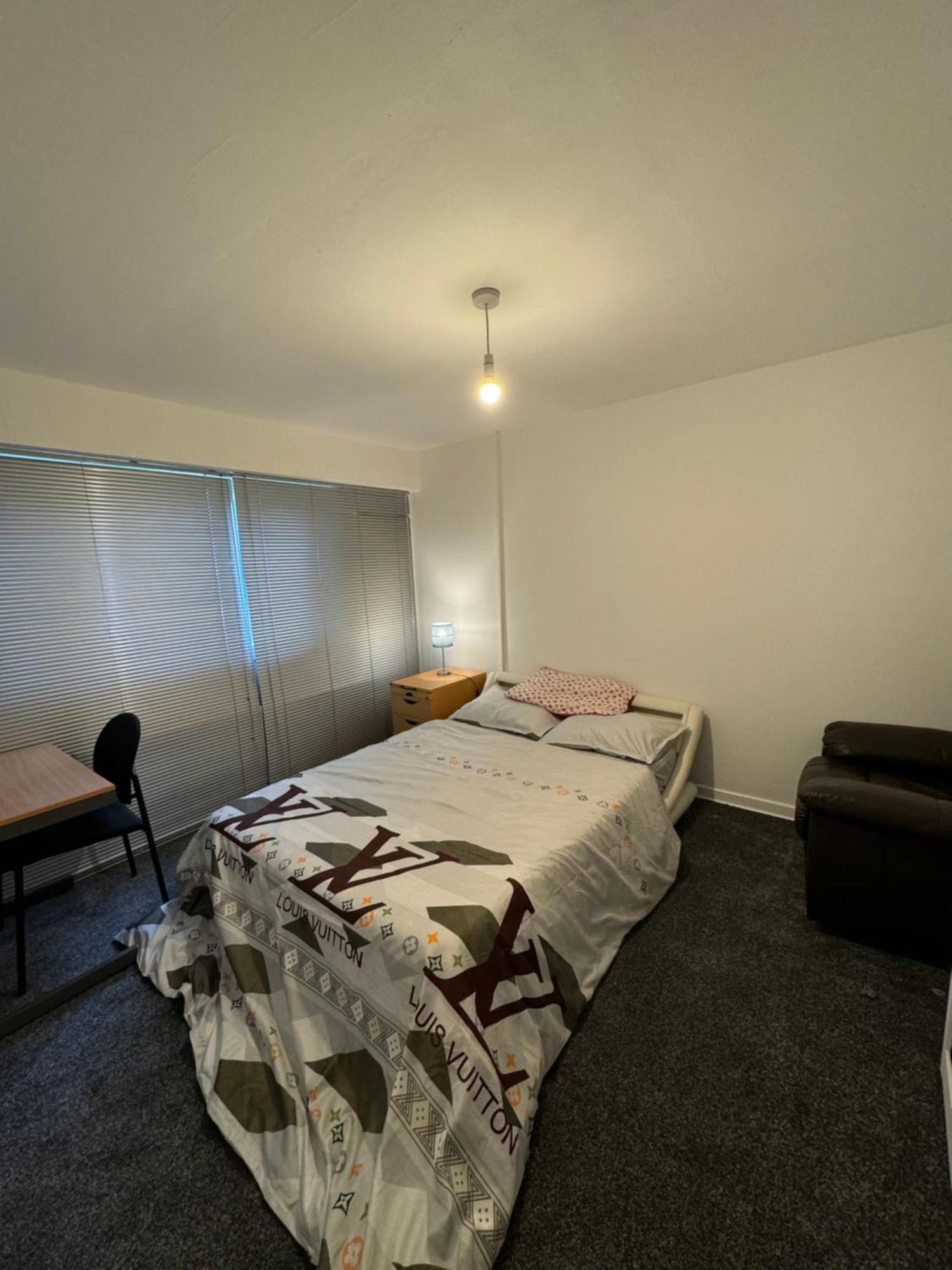 Transformative Housing Lismore Close Nottingham Extérieur photo